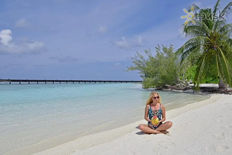 Фото отеля Adaaran Select Hudhuran Fushi 4* Северный Мале Атолл Мальдивы пляж