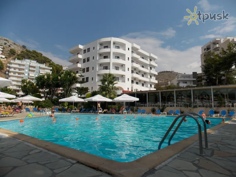 Фото отеля Mediterrane 4* Saranda Albanija išorė ir baseinai