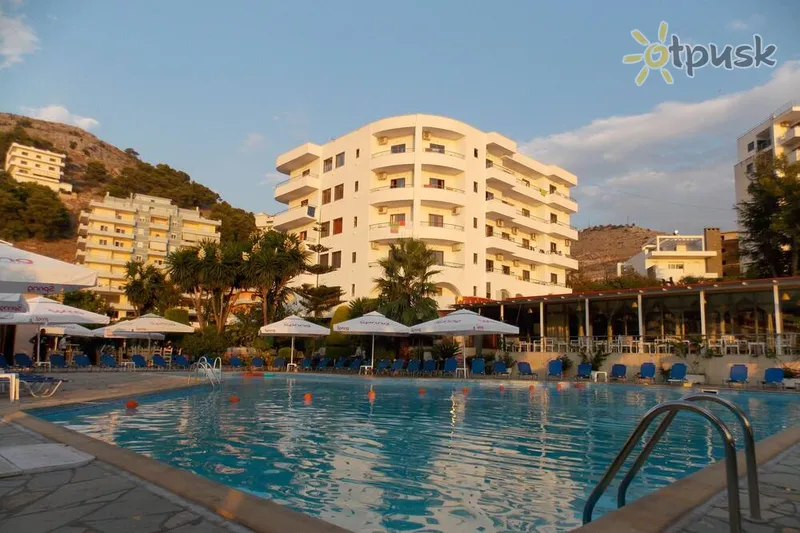 Фото отеля Mediterrane 4* Saranda Albanija išorė ir baseinai