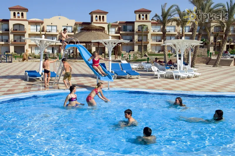 Фото отеля Pensee Beach Resort Marsa Alam operated by The Three Corners Hotels & Resorts 4* Marsa Alamas Egiptas vandens parkas, kalneliai