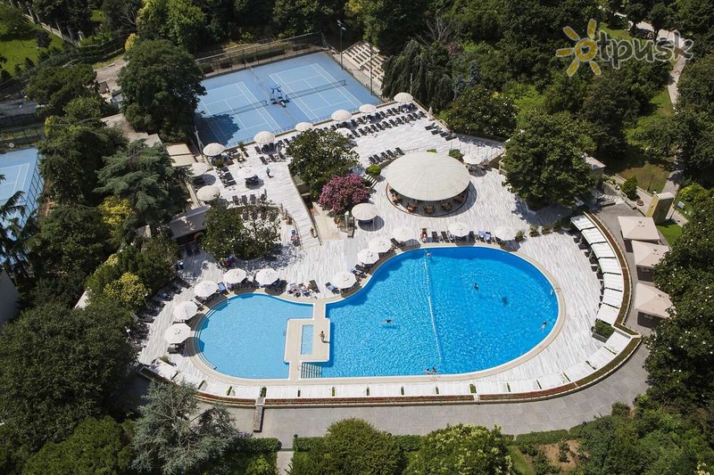Фото отеля Hilton Istanbul Bosphorus Hotel 5* Стамбул Турция экстерьер и бассейны