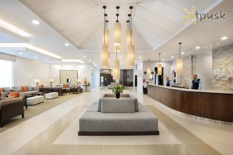 Фото отеля Holiday Inn Express Safa Park 2* Дубай ОАЭ лобби и интерьер