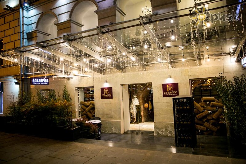 Фото отеля Badagoni Boutique Hotel Rustaveli 4* Тбилиси Грузия экстерьер и бассейны