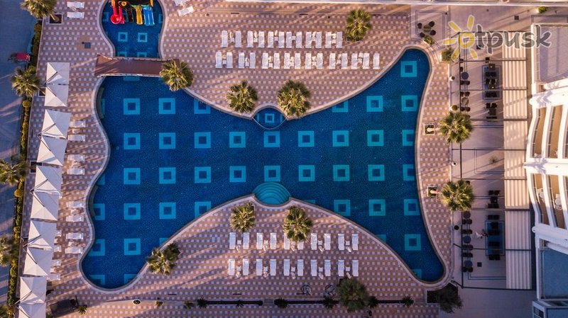 Фото отеля Grand Blue Fafa Resort 5* Дуррес Албания экстерьер и бассейны