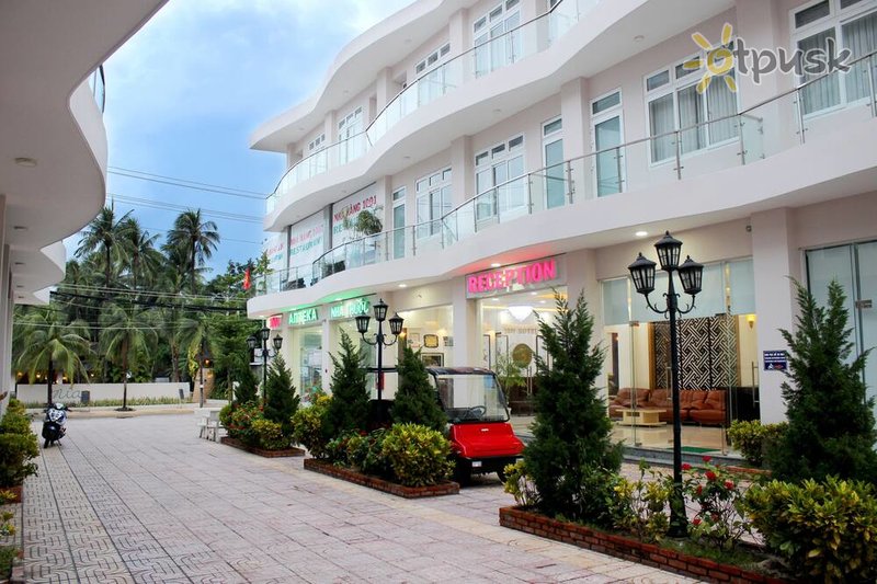 Фото отеля 1001 Nights Hotel 3* Phan Thiet Vietnamas išorė ir baseinai