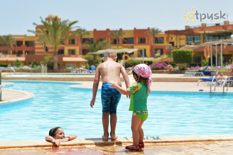 Фото отеля Malikia Resort Abu Dabbab 5* Марса Алам Египет экстерьер и бассейны