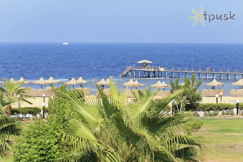 Фото отеля The Three Corners Happy Life Beach Resort 4* Марса Алам Египет пляж