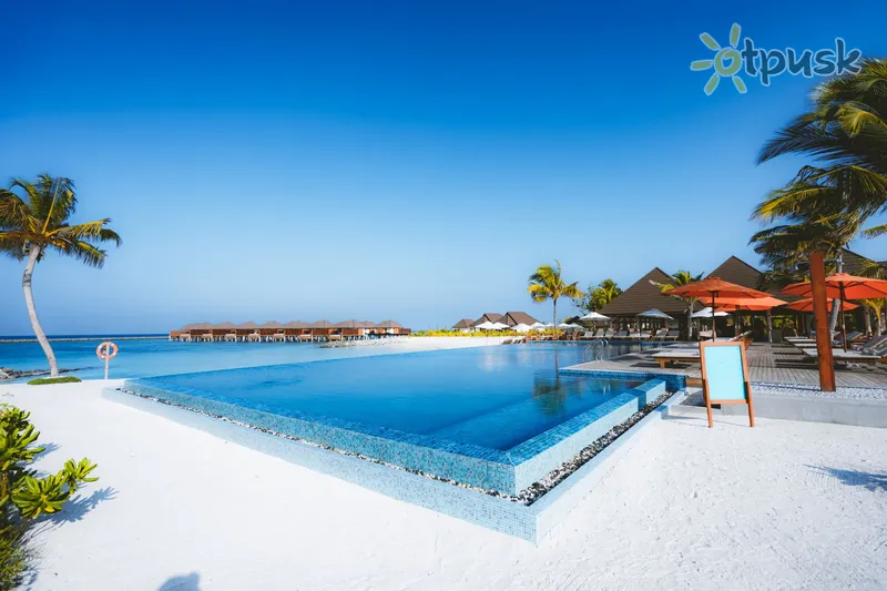 Фото отеля Varu by Atmosphere Resort 5* Šiaurės Malės atolas Maldyvai išorė ir baseinai