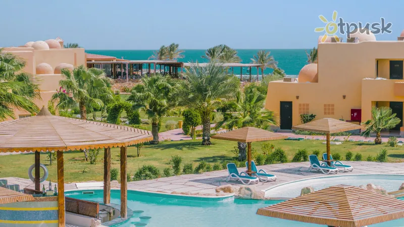 Фото отеля Wadi Lahmy Azur Resort 4* Марса Алам Єгипет екстер'єр та басейни