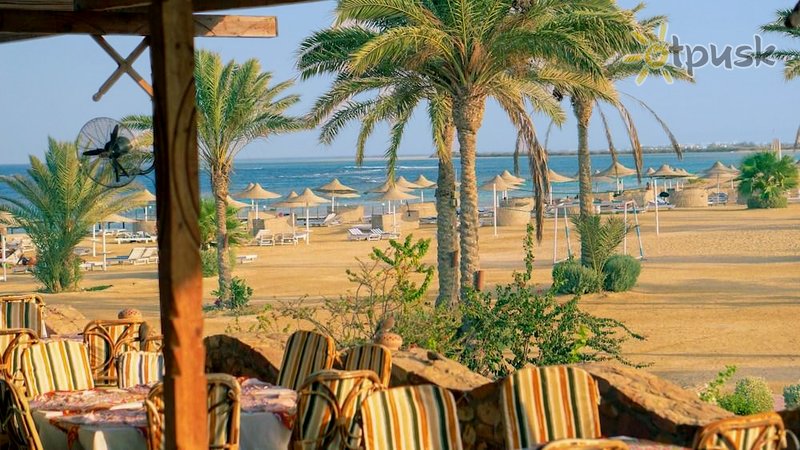 Фото отеля Wadi Lahmy Azur Resort 4* Марса Алам Египет пляж