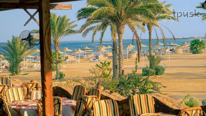 Фото отеля Wadi Lahmy Azur Resort 4* Марса Алам Єгипет пляж