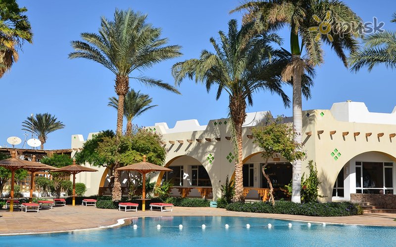 Фото отеля Dahab Lagoon Club & Resort 4* Дахаб Египет экстерьер и бассейны