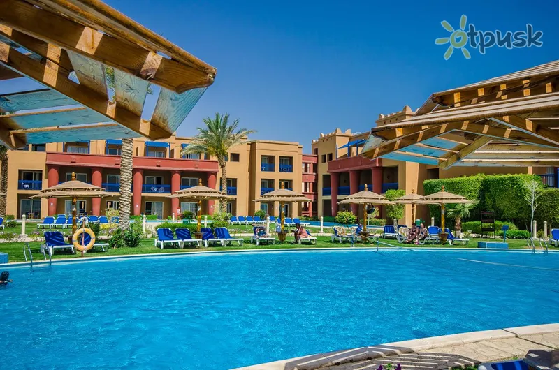 Фото отеля Titanic Beach Spa & Aqua Park 5* Хургада Єгипет екстер'єр та басейни