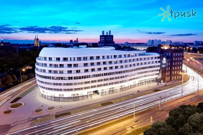 Фото отеля Doubletree by Hilton Hotel Wroclaw 5* Vroclava Polija ārpuse un baseini