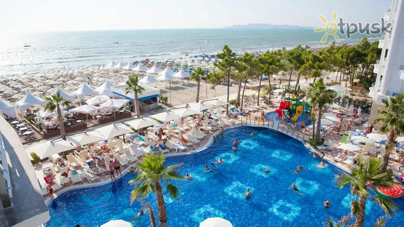 Фото отеля Fafa Premium Resort 4* Duresas Albanija išorė ir baseinai