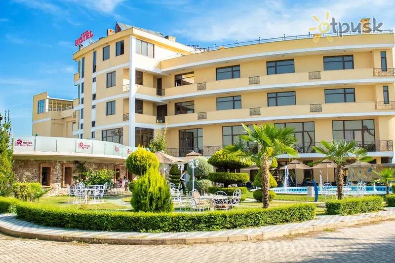 Фото отеля Airport Hotel Tirana 4* Тирана Албанія екстер'єр та басейни