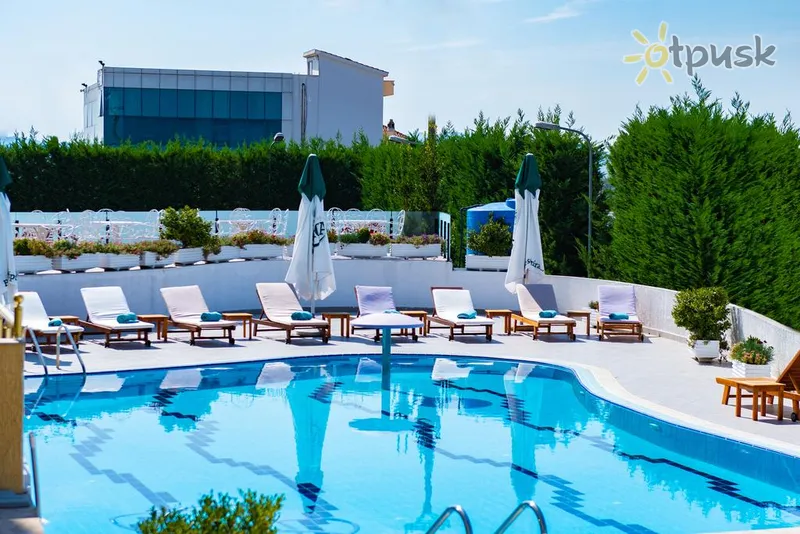 Фото отеля Airport Hotel Tirana 4* Tirāna Albānija ārpuse un baseini
