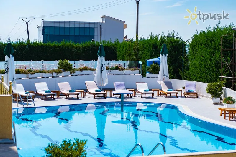 Фото отеля Airport Hotel Tirana 4* Tirāna Albānija ārpuse un baseini