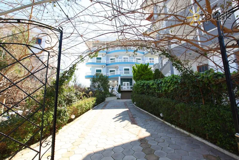 Фото отеля Divo Palace 3* Ксаміл Албанія екстер'єр та басейни