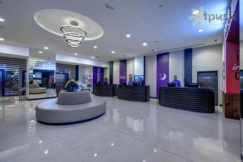 Фото отеля Premier Inn Dubai Ibn Battuta Mall 3* Дубай ОАЭ лобби и интерьер