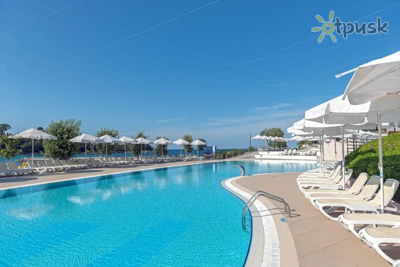 Фото отеля Island Hotel Istra 4* Ровинь Хорватия экстерьер и бассейны