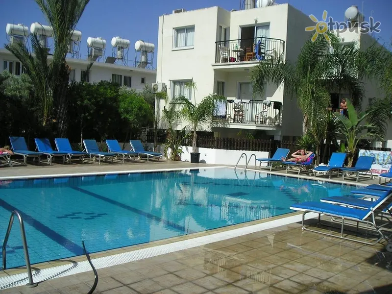 Фото отеля Pavlinia Hotel & Apartments 3* Айя Напа Кипр экстерьер и бассейны