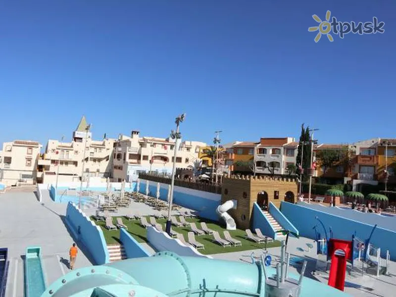 Фото отеля Blau Punta Reina Junior Suites Resort 4* о. Майорка Іспанія аквапарк, гірки