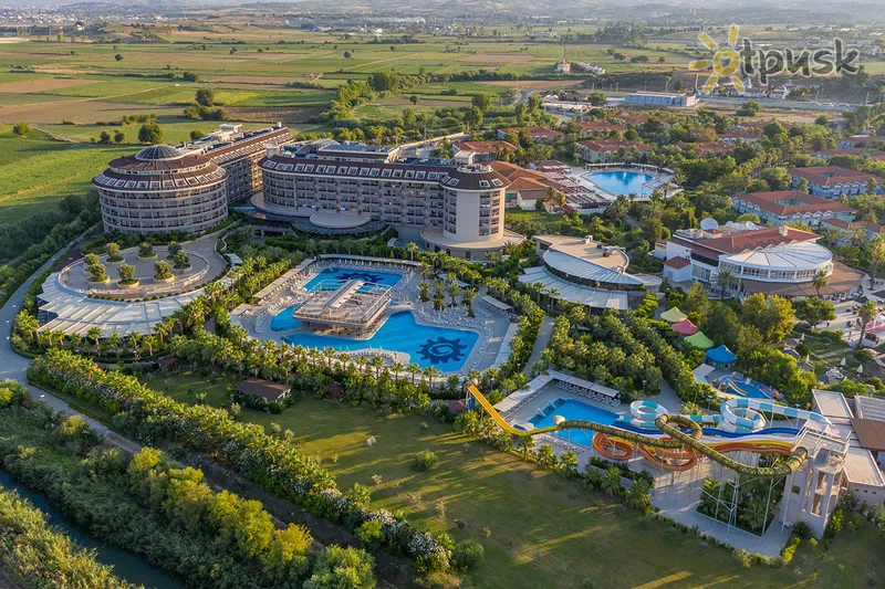 Фото отеля Sunmelia Beach Resort Hotel & SPA 5* Sānu Turcija ārpuse un baseini