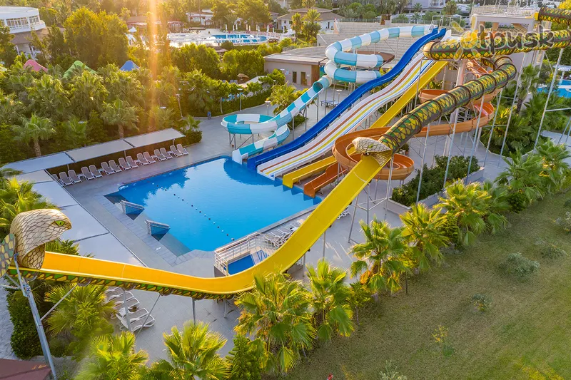 Фото отеля Sunmelia Beach Resort Hotel & SPA 5* Sānu Turcija akvaparks, slidkalniņi
