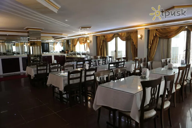 Фото отеля Grand Lara Hotel 2* Stambulas Turkija barai ir restoranai