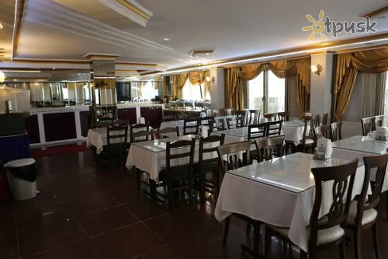 Фото отеля Grand Lara Hotel 2* Stambulas Turkija barai ir restoranai