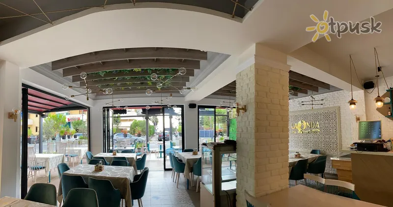 Фото отеля La Onda 4* Durresa Albānija bāri un restorāni