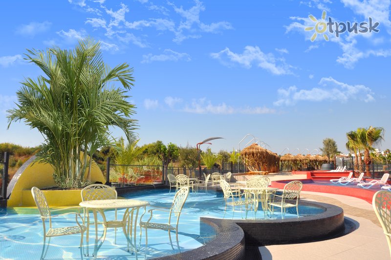 Фото отеля Dream World Palace 5* Сиде Турция экстерьер и бассейны