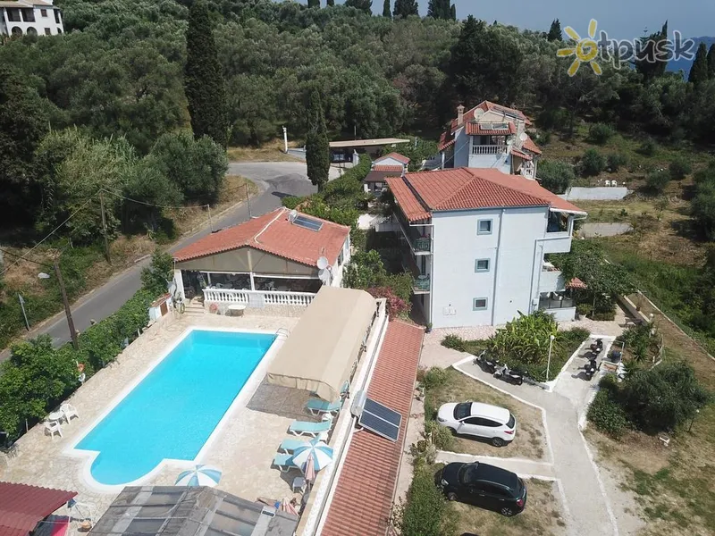 Фото отеля Andromaches Holiday Apartments 3* Korfu Graikija išorė ir baseinai