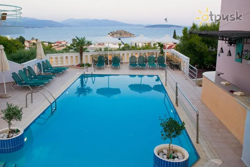 Фото отеля Amaryllis Hotel Apartments 3* Peloponēsa Grieķija ārpuse un baseini