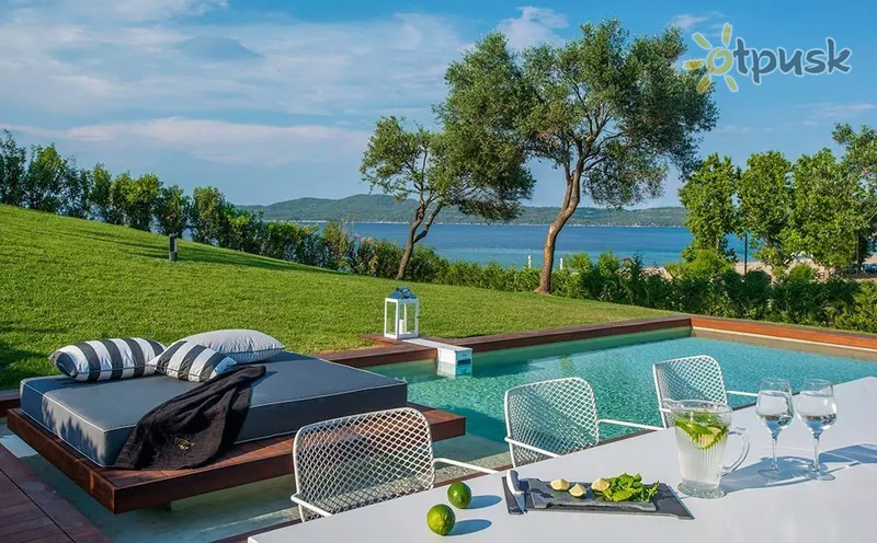 Фото отеля Avaton Luxury Villas Resort 5* Halkidiki — Athos Grieķija ārpuse un baseini