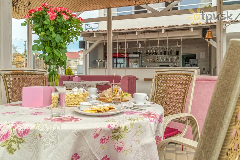 Фото отеля Фламинго 3* Karolīno-Bugazs Ukraina bāri un restorāni