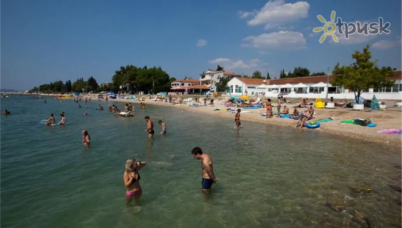 Фото отеля Alba Hotel 3* Біоград Хорватія пляж