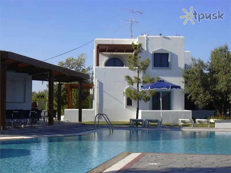 Фото отеля Triantafillas Apartments 3* о. Родос Греція екстер'єр та басейни