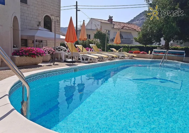 Фото отеля Milenka Apartments 3* Спліт Хорватія екстер'єр та басейни