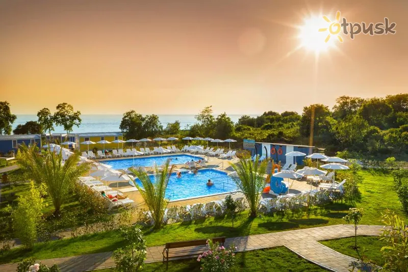 Фото отеля Aminess Maravea Camping Resort 4* Новиград Хорватия экстерьер и бассейны