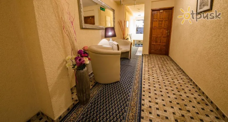 Фото отеля Ideal Hotel 2* Подгорица Черногория лобби и интерьер
