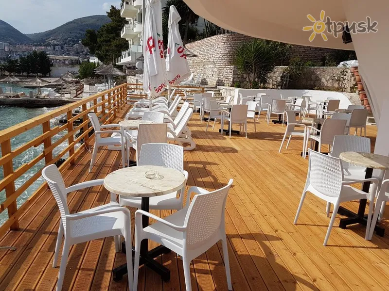 Фото отеля Delfini Hotel 4* Саранда Албанія бари та ресторани