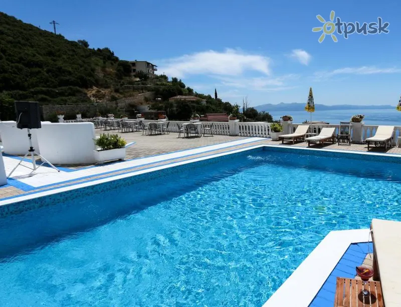 Фото отеля Paradise Lukova Hotel 4* Саранда Албанія екстер'єр та басейни