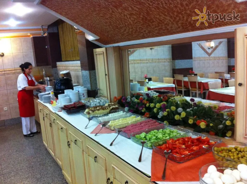 Фото отеля Grand Dilara Hotel 3* Stambula Turcija bāri un restorāni