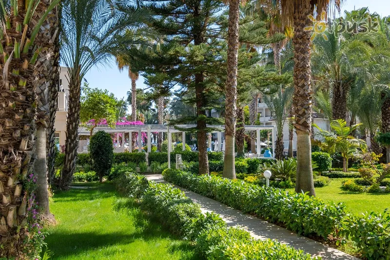 Фото отеля Utopia Resort & Residence 5* Alanija Turkija išorė ir baseinai