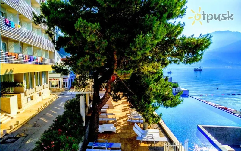 Фото отеля Carine Hotel Delfin 4* Герцег Нові Чорногорія екстер'єр та басейни