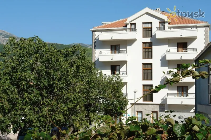Фото отеля Butua Apartments 4* Будва Чорногорія екстер'єр та басейни