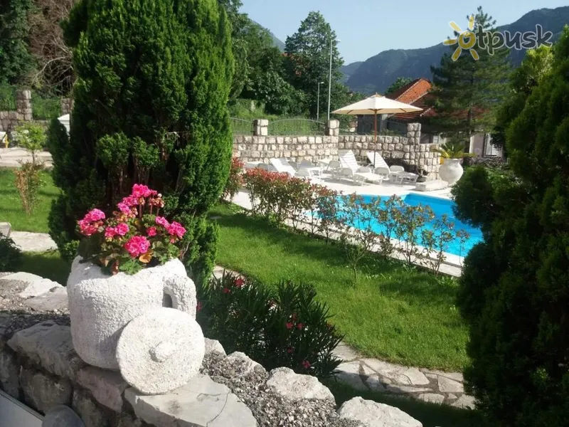 Фото отеля Kamena Palata Apartments 3* Котор Черногория экстерьер и бассейны