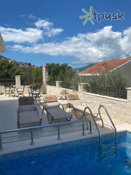 Фото отеля Mare Villa 3* Тіват Чорногорія екстер'єр та басейни